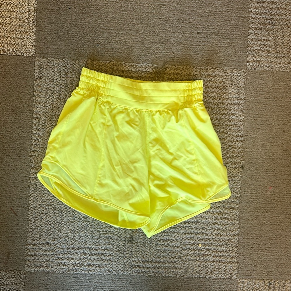 Lululemon hottie hot shorts